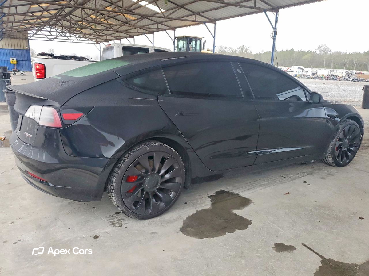 Tesla Model 3 2022