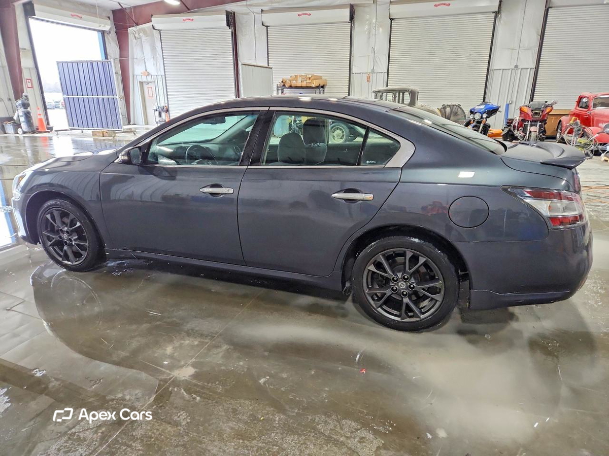 Nissan Maxima 2012