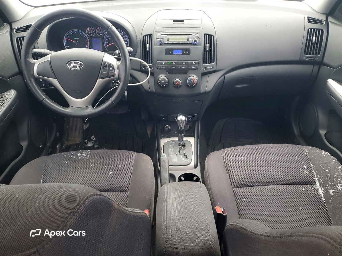 Hyundai Elantra 2012
