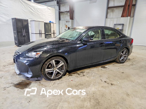 Lexus IS 2017 - Image 1 of 13