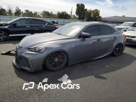 Lexus IS 2018 - Image 1 of 12