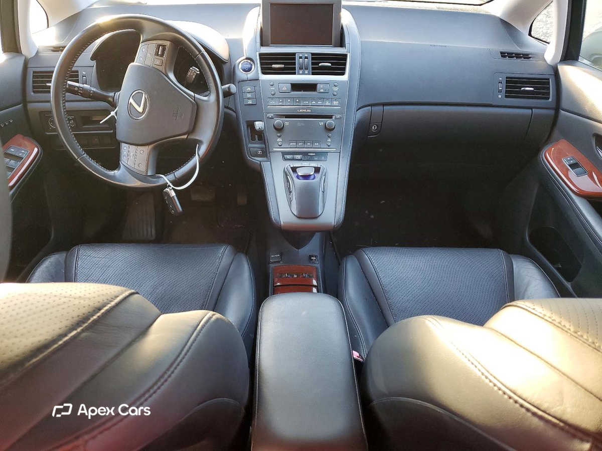 Lexus HS 2010