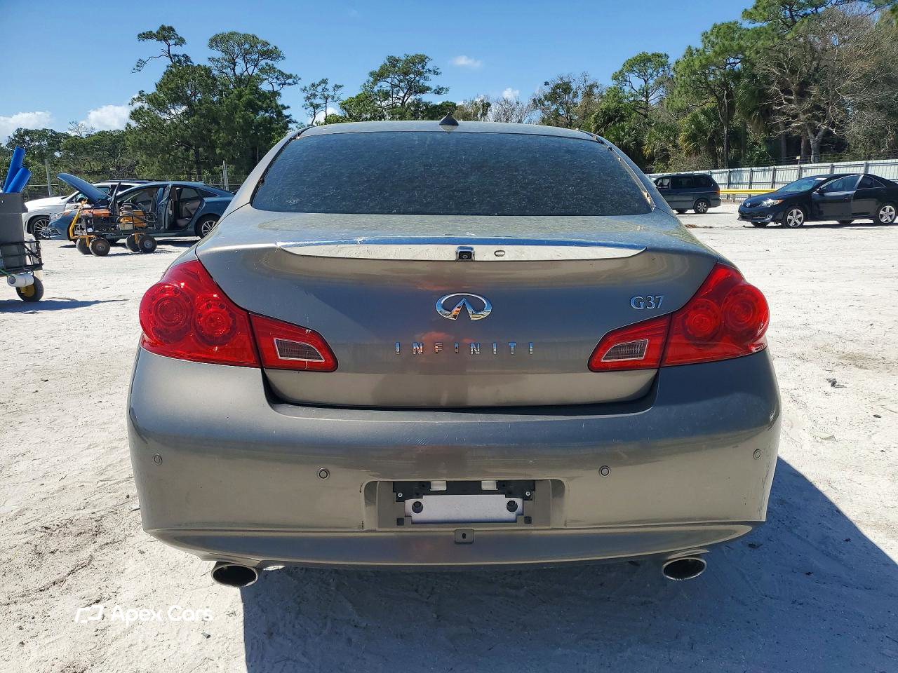 Infiniti G 2012