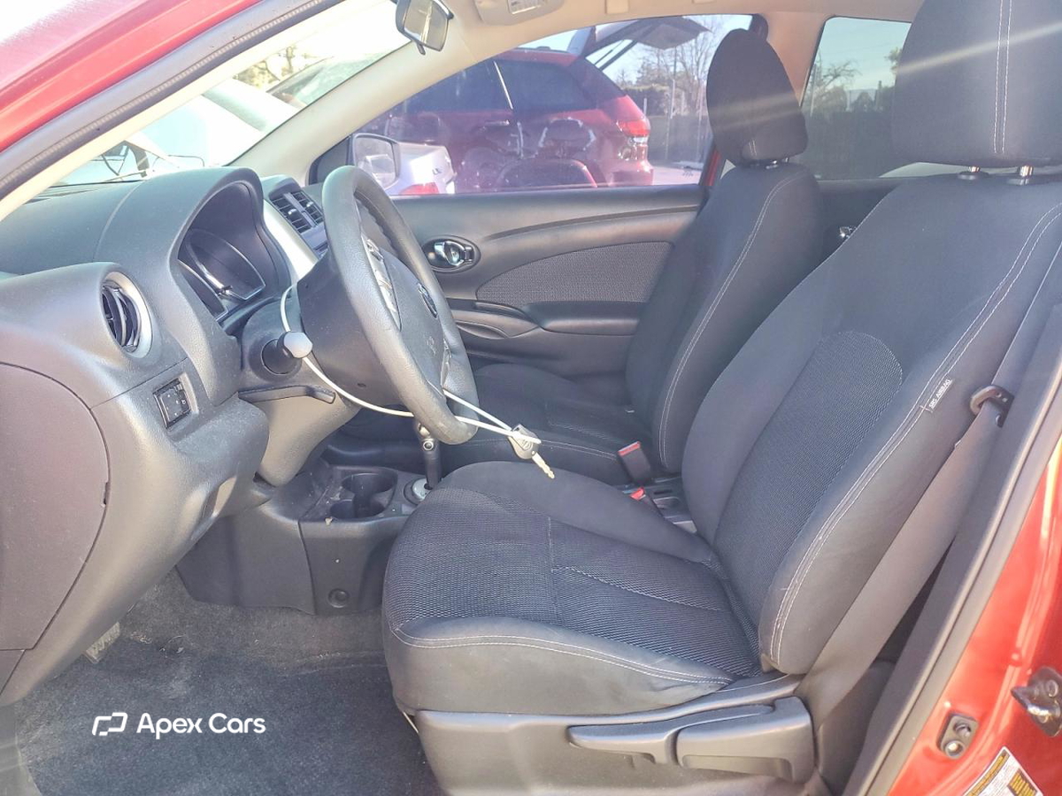 Nissan Versa 2016