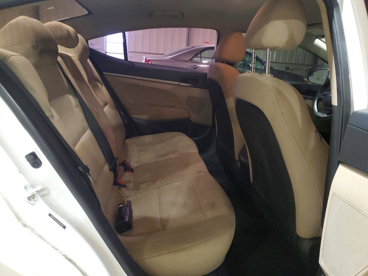 Hyundai Elantra 2018
