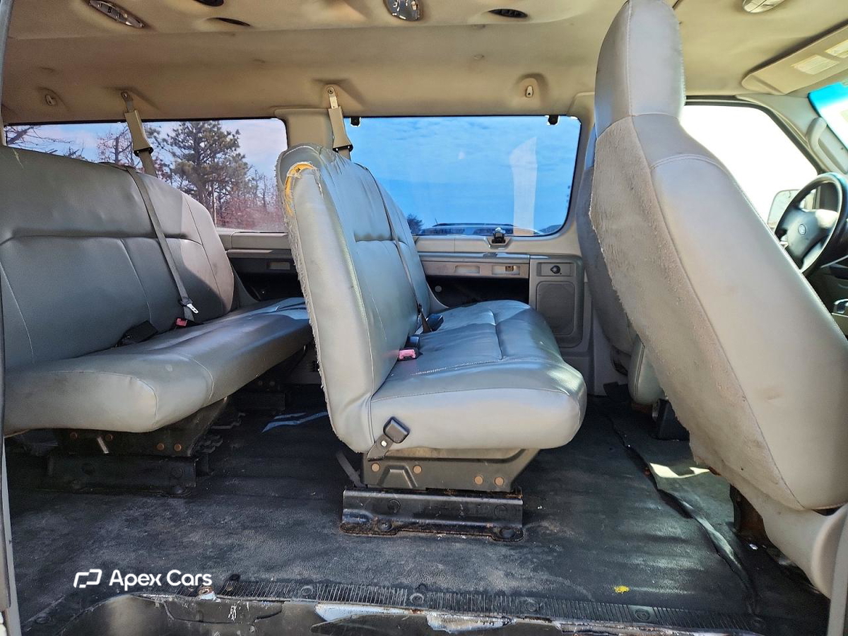 Ford Econoline 2009