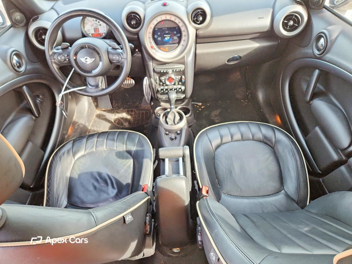 MINI Cooper 2012