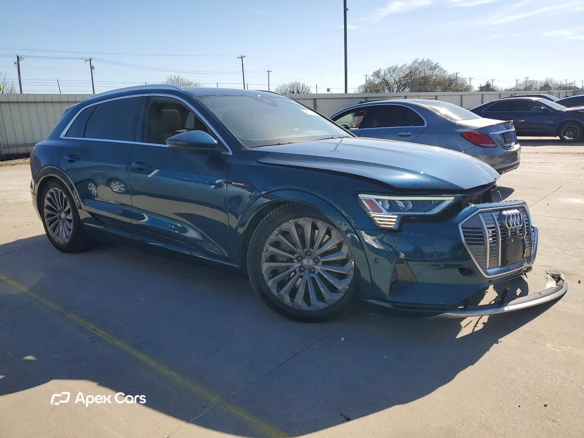 Audi e-tron 2019