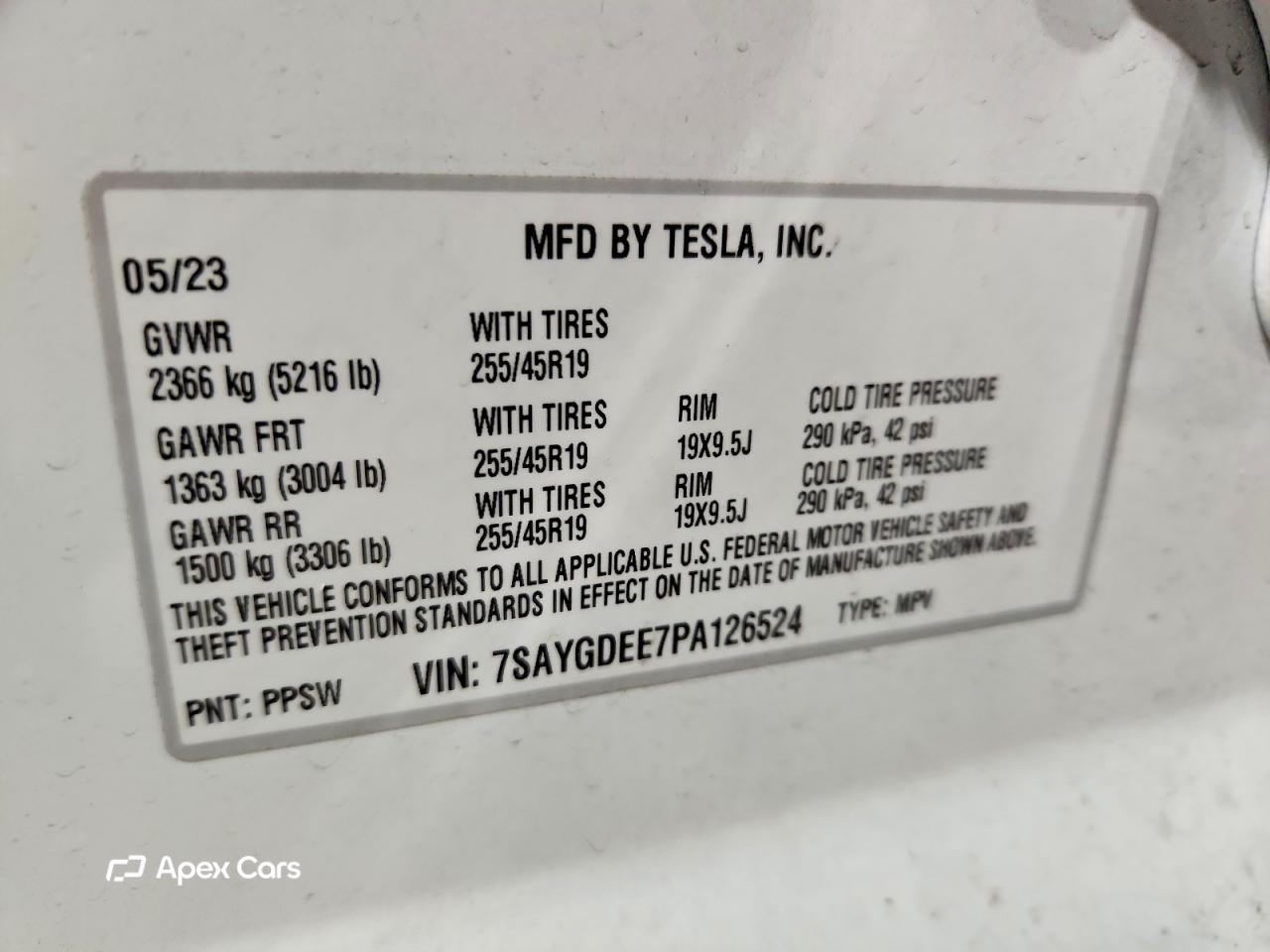 Tesla Model Y 2023