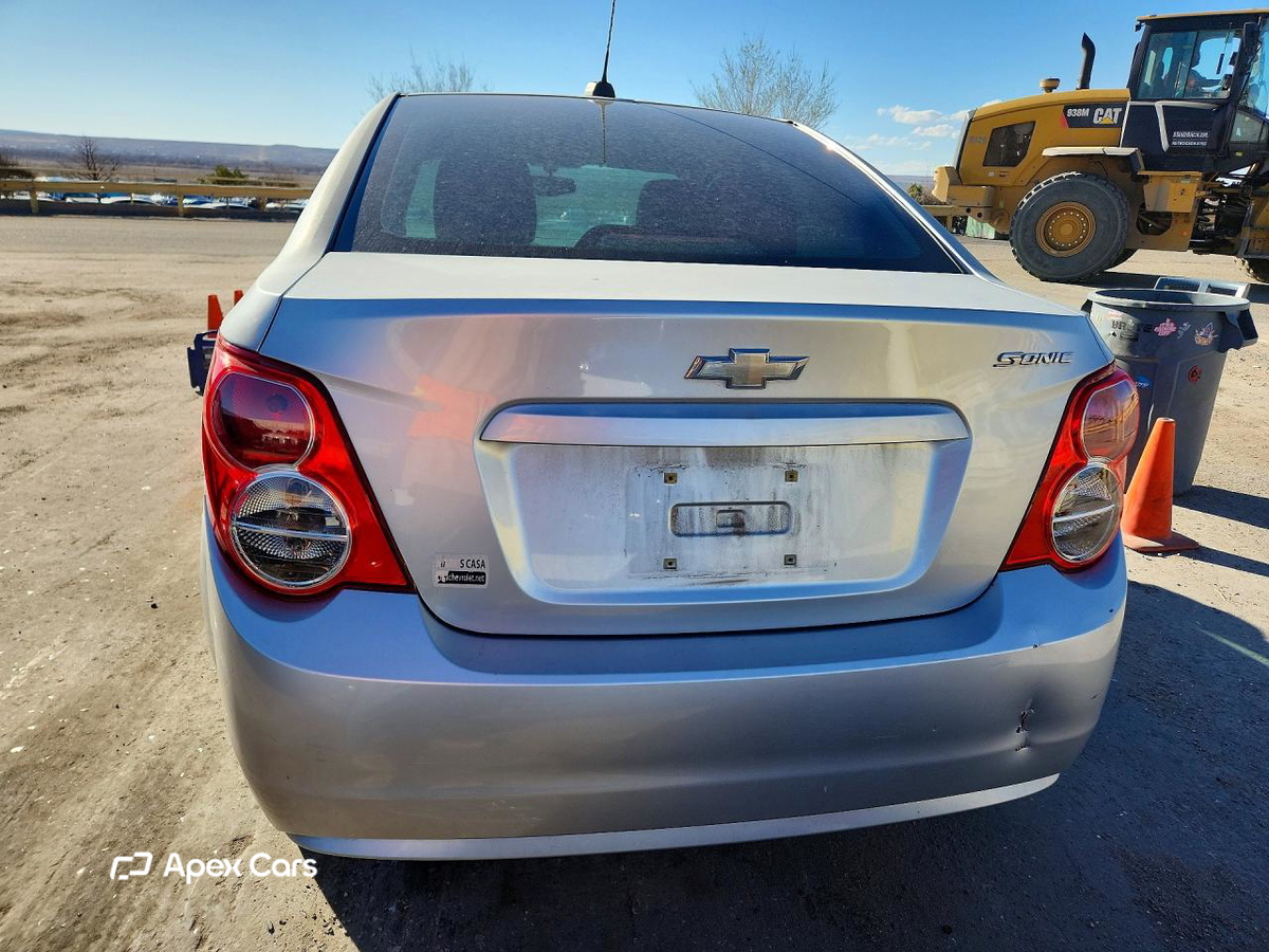 Chevrolet Sonic 2015