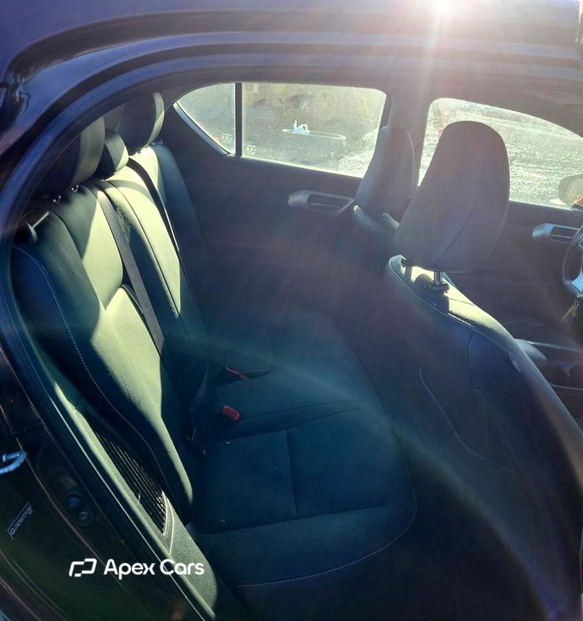 Lexus CT 2012
