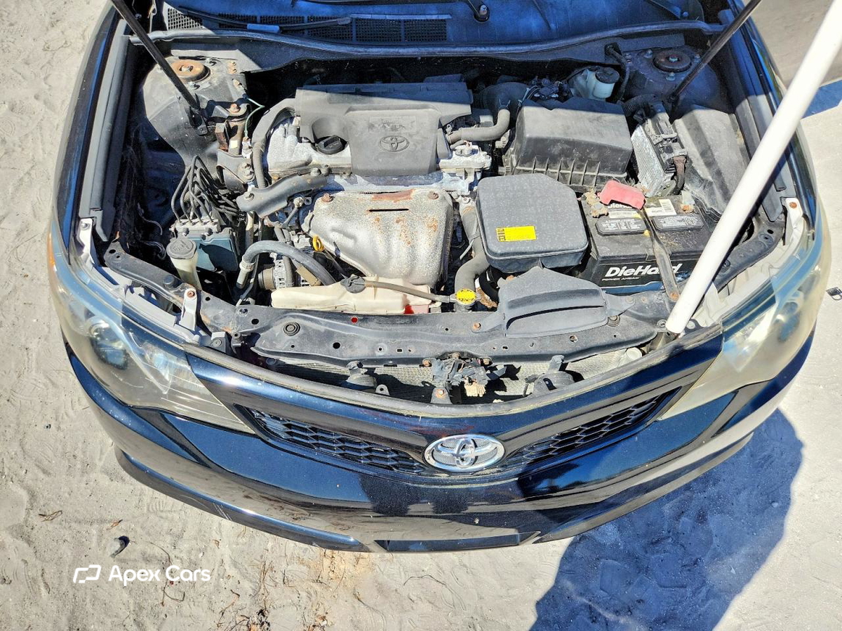 Toyota Camry 2012