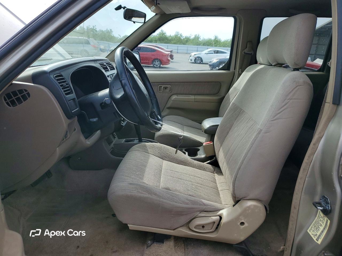 Nissan Navara (Frontier) 2000