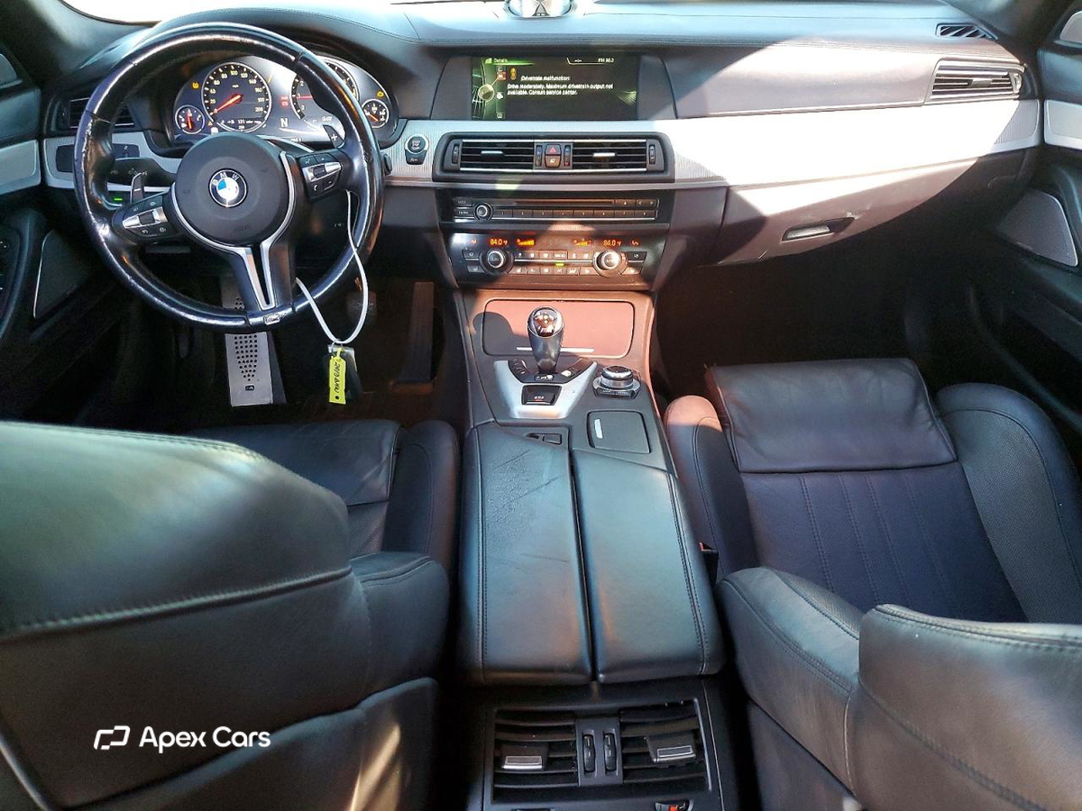 BMW M5 2013
