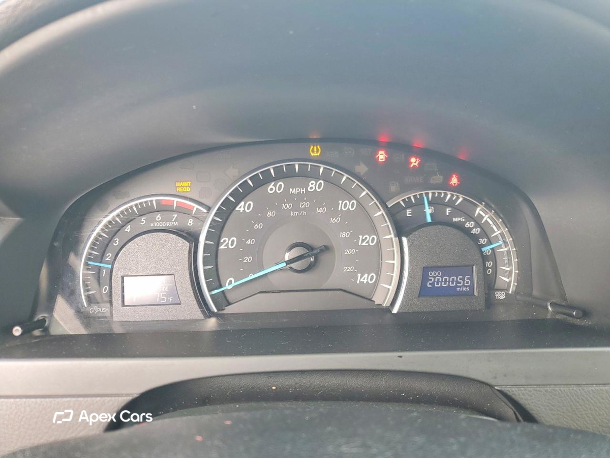 Toyota Camry 2012