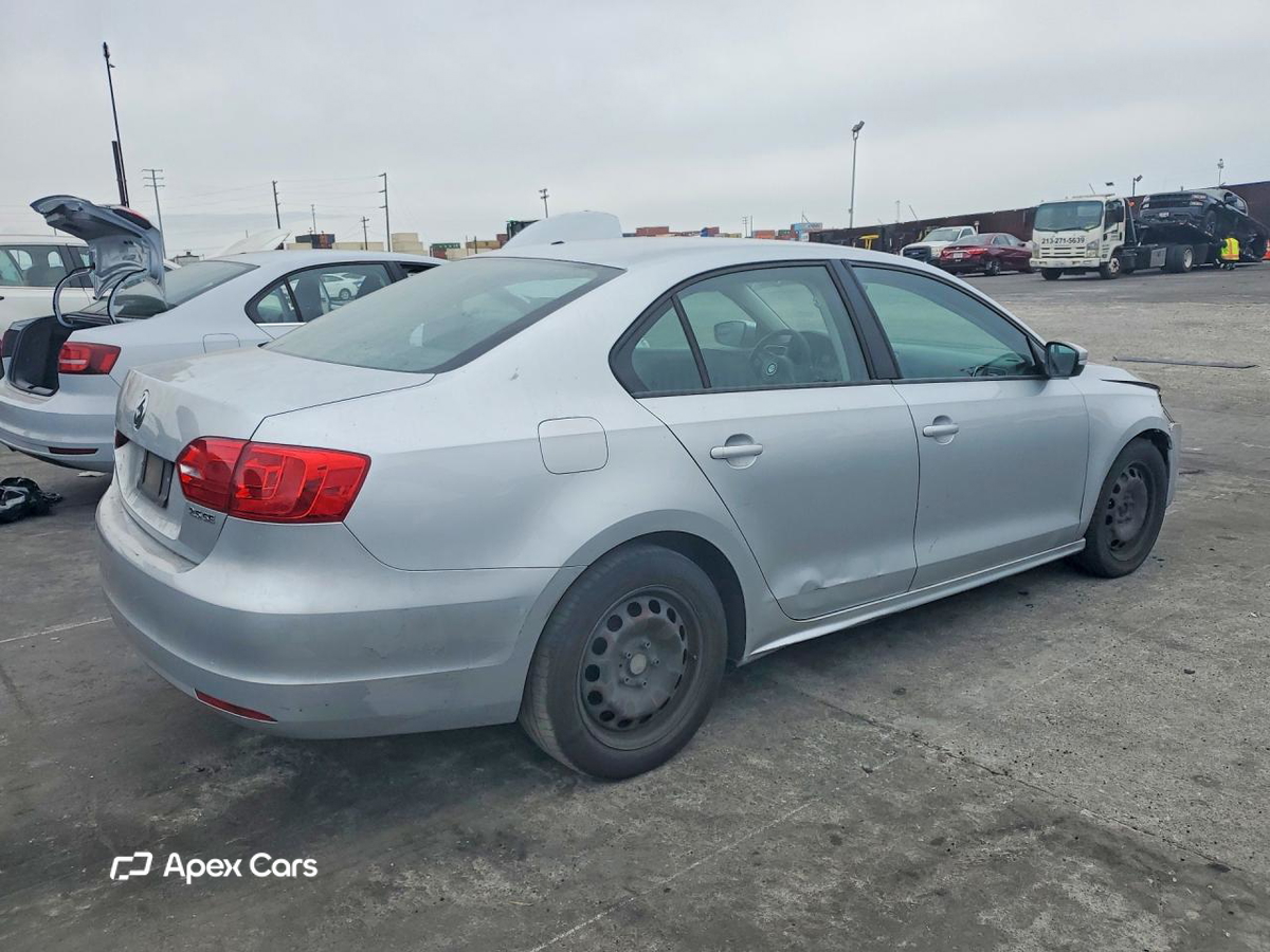 Volkswagen Jetta 2012