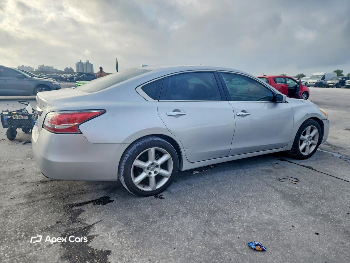Nissan Altima 2015
