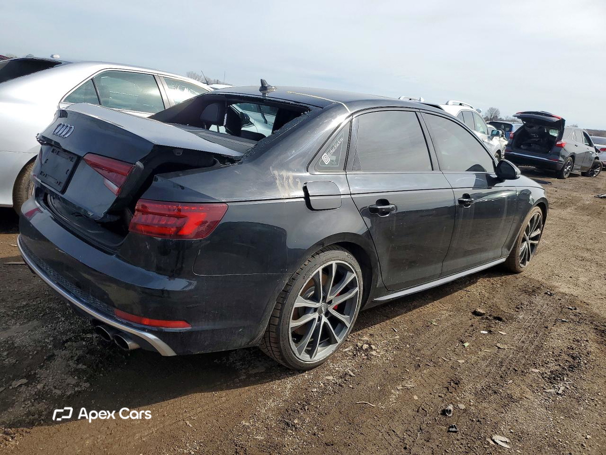 Audi RS4 2019