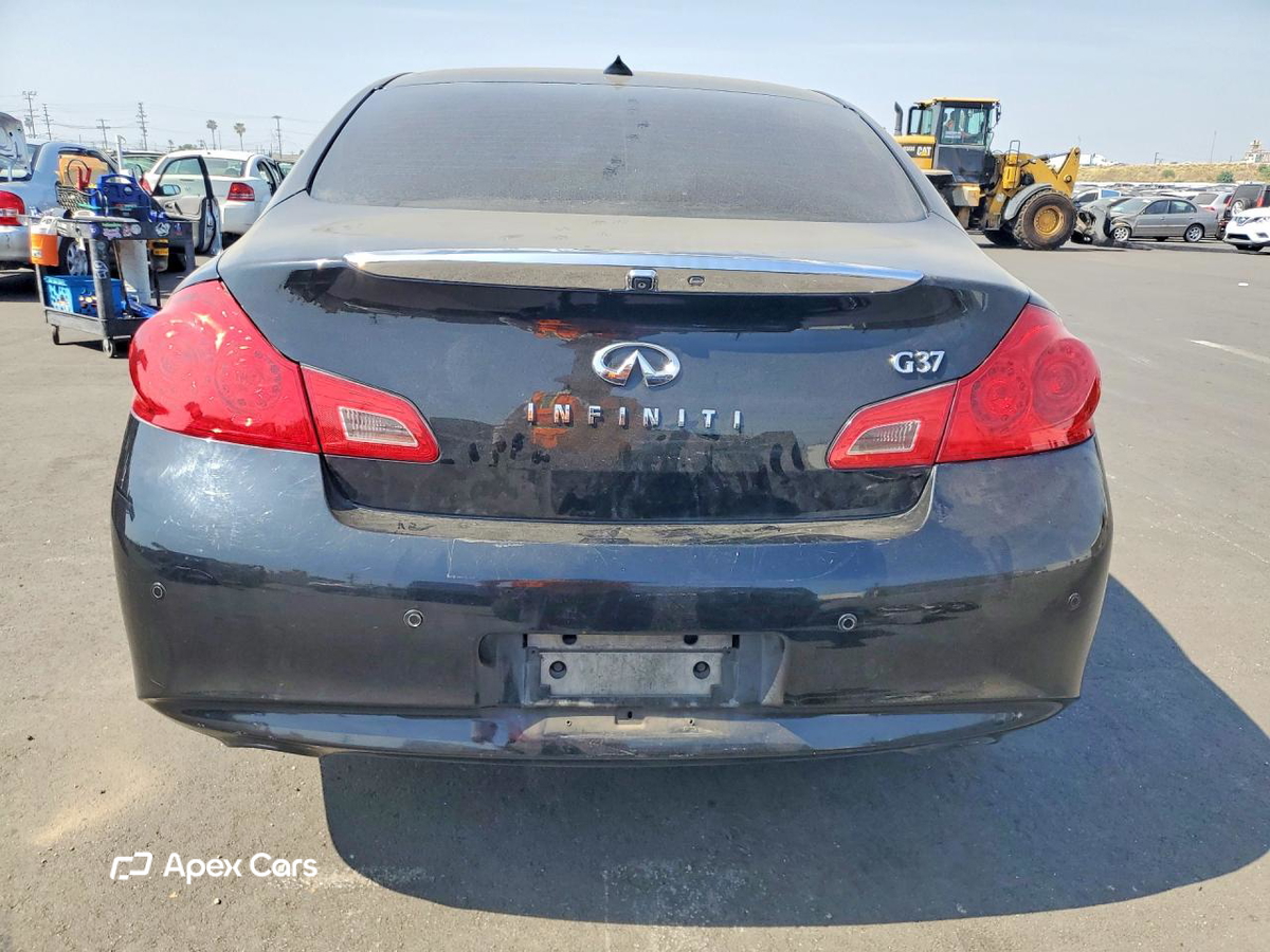 Infiniti G 2013