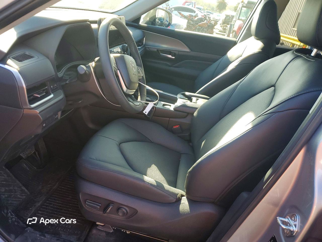 Toyota Highlander 2025