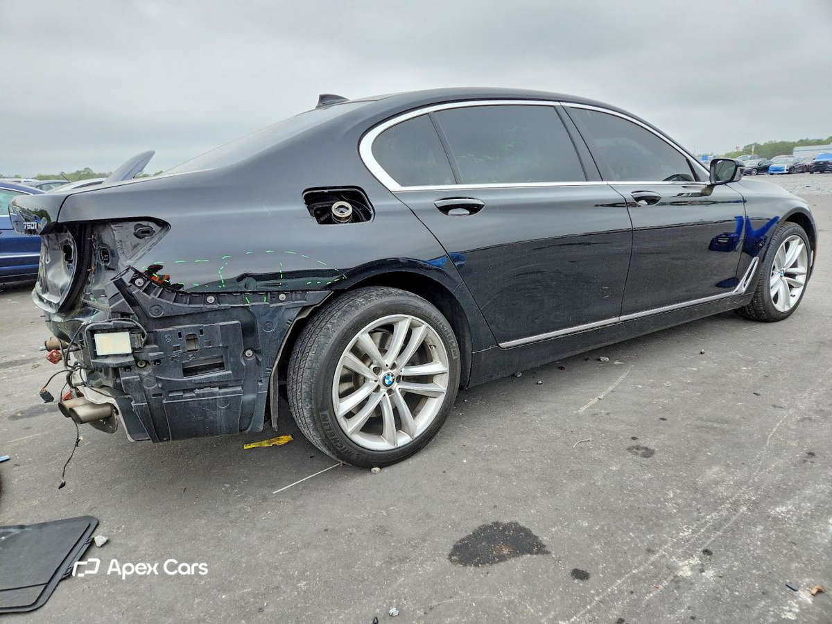 BMW Series 7 2016
