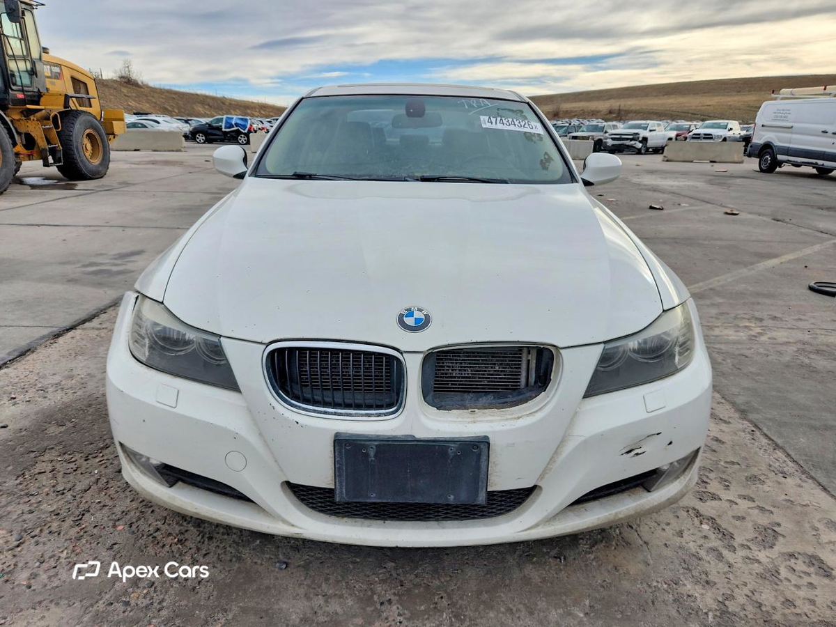 BMW Series 3 2011