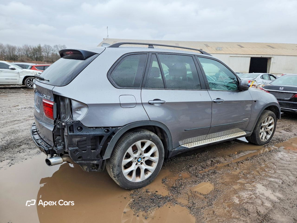 BMW X5 2011