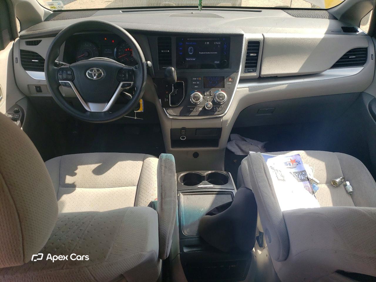 Toyota Sienna 2015