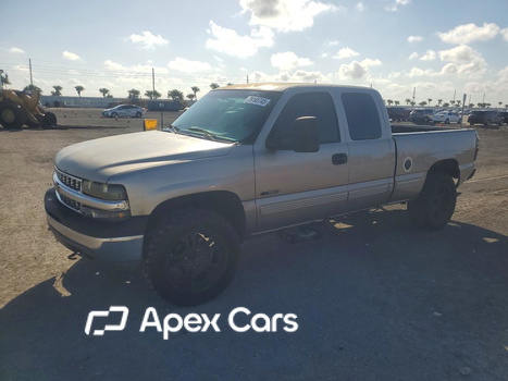Chevrolet Silverado 2000 - Image 1 of 13