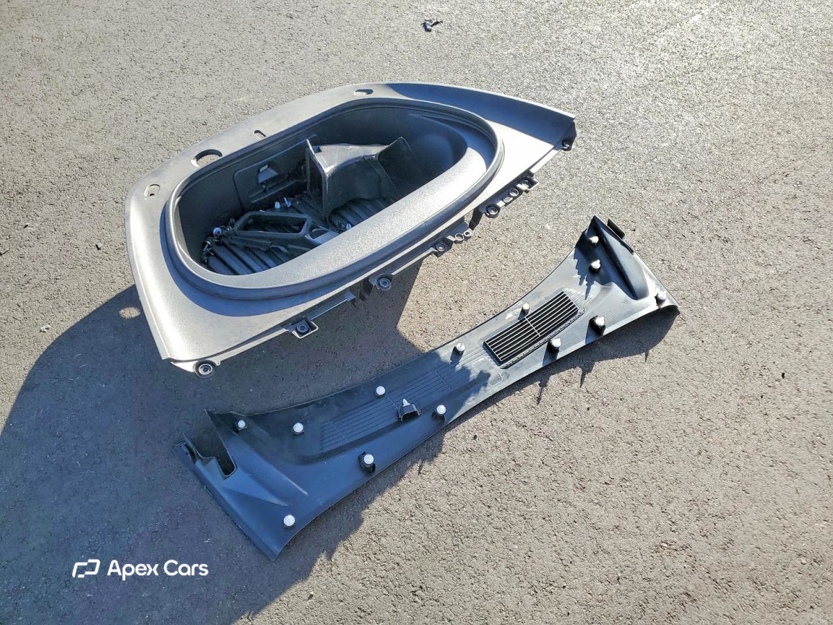 Tesla Model 3 2025