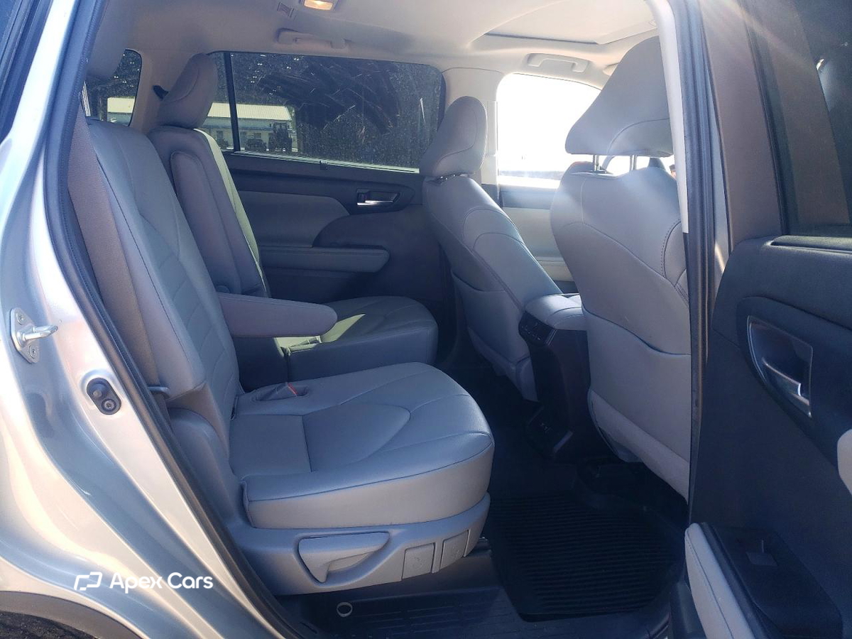 Toyota Highlander 2020