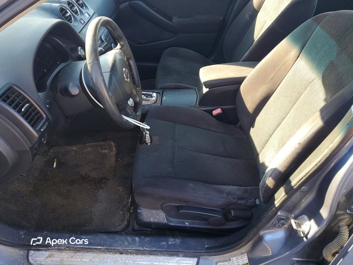 Nissan Altima 2012