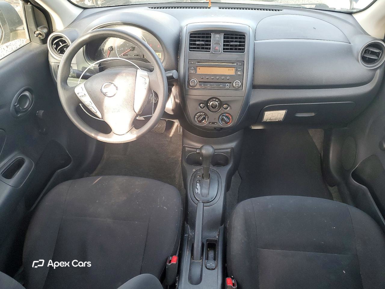 Nissan Versa 2015