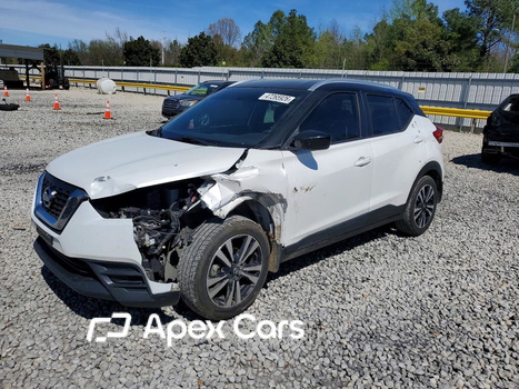 Nissan Kicks 2018 - Image 1 of 14