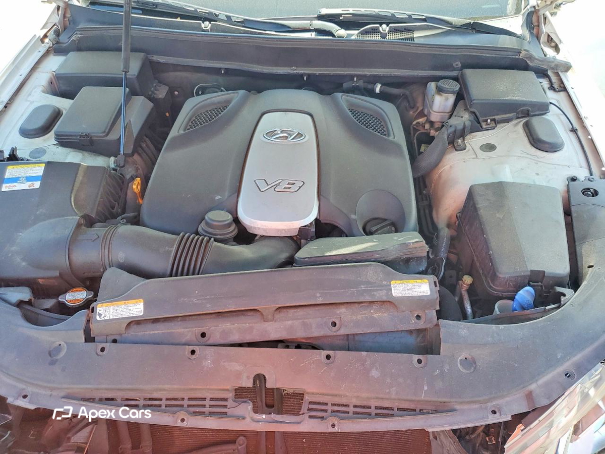 Hyundai Genesis 2011