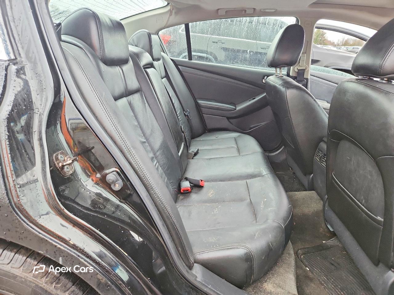 Nissan Altima 2010