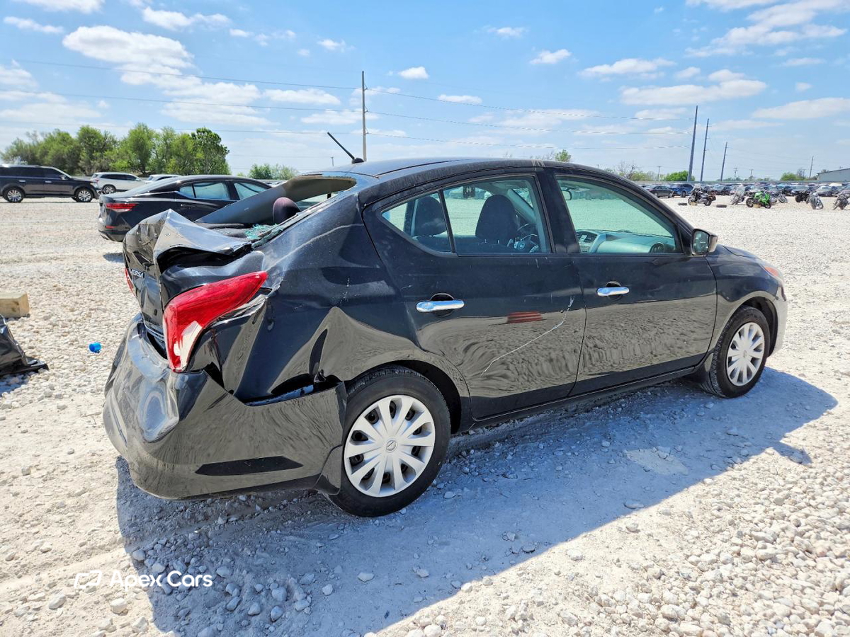 Nissan Versa 2017