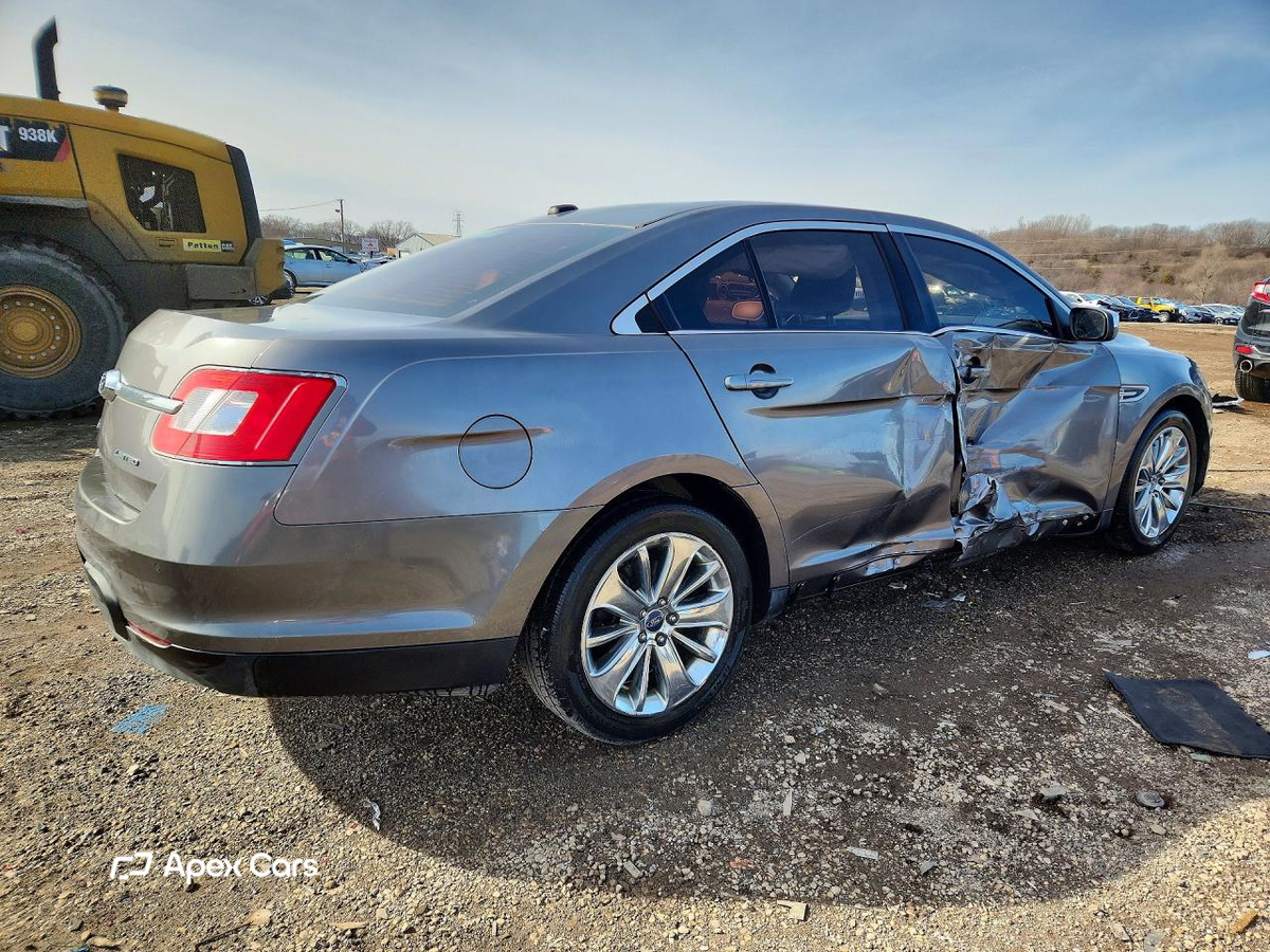 Ford Taurus 2011