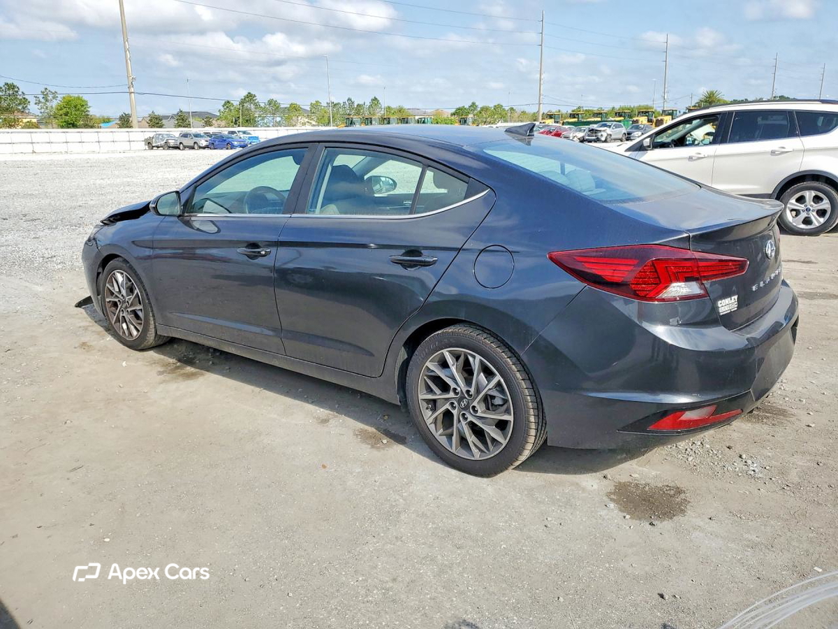 Hyundai Elantra 2020