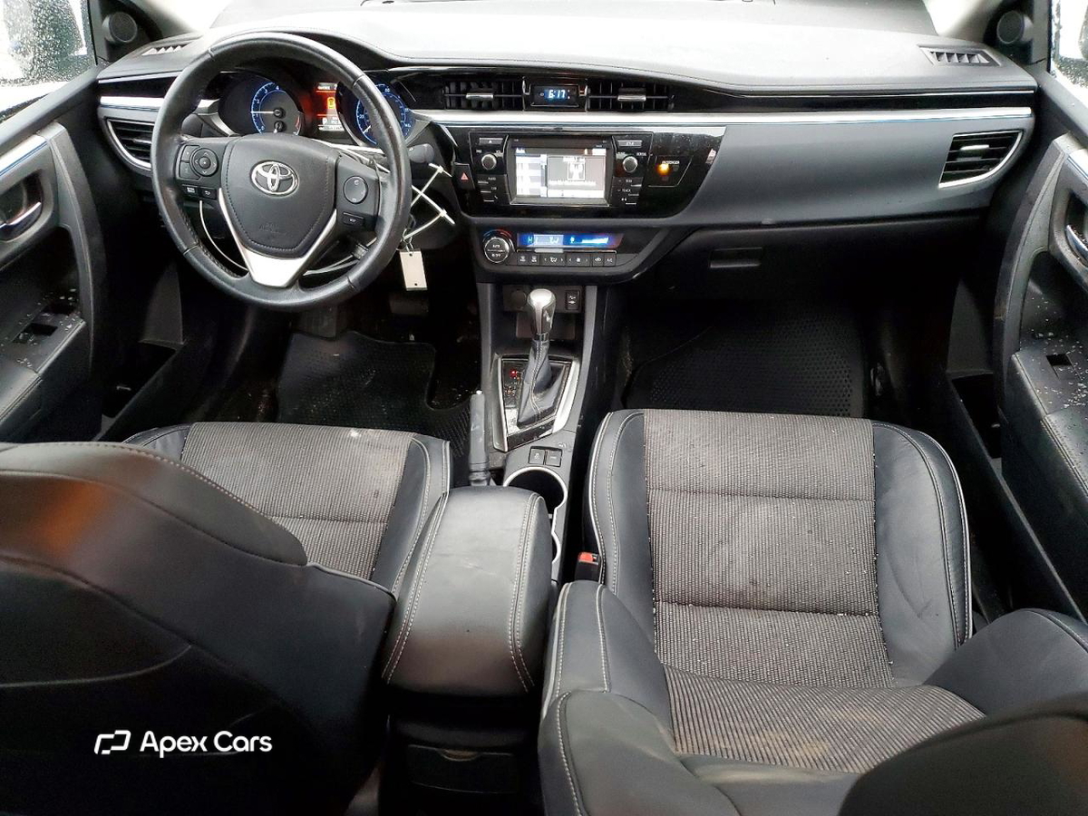 Toyota Corolla 2015