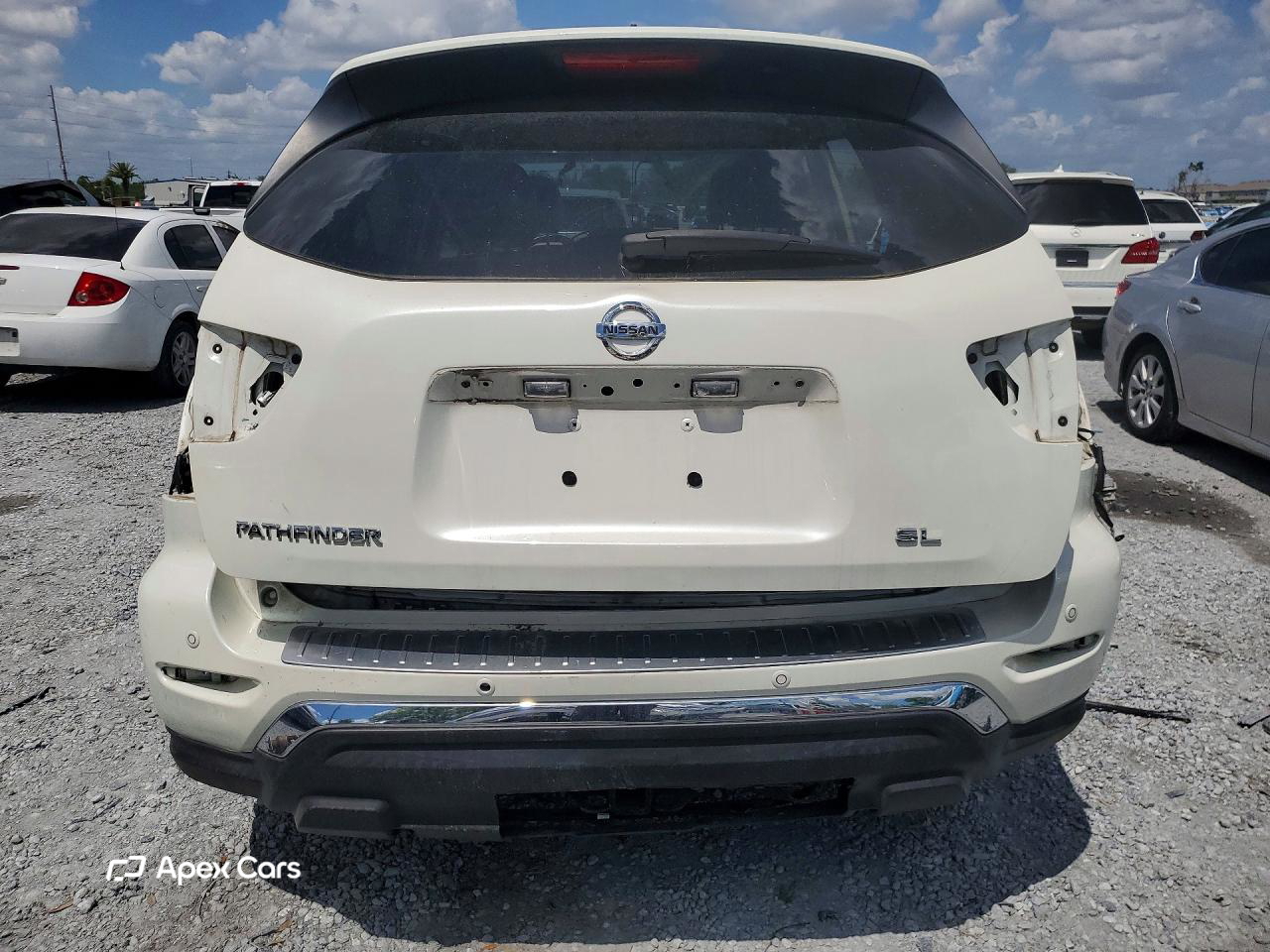 Nissan Pathfinder 2017
