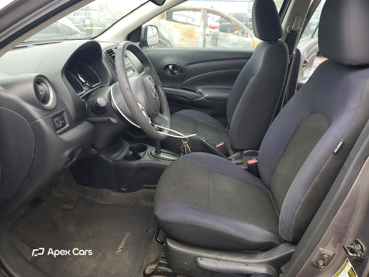 Nissan Versa 2012