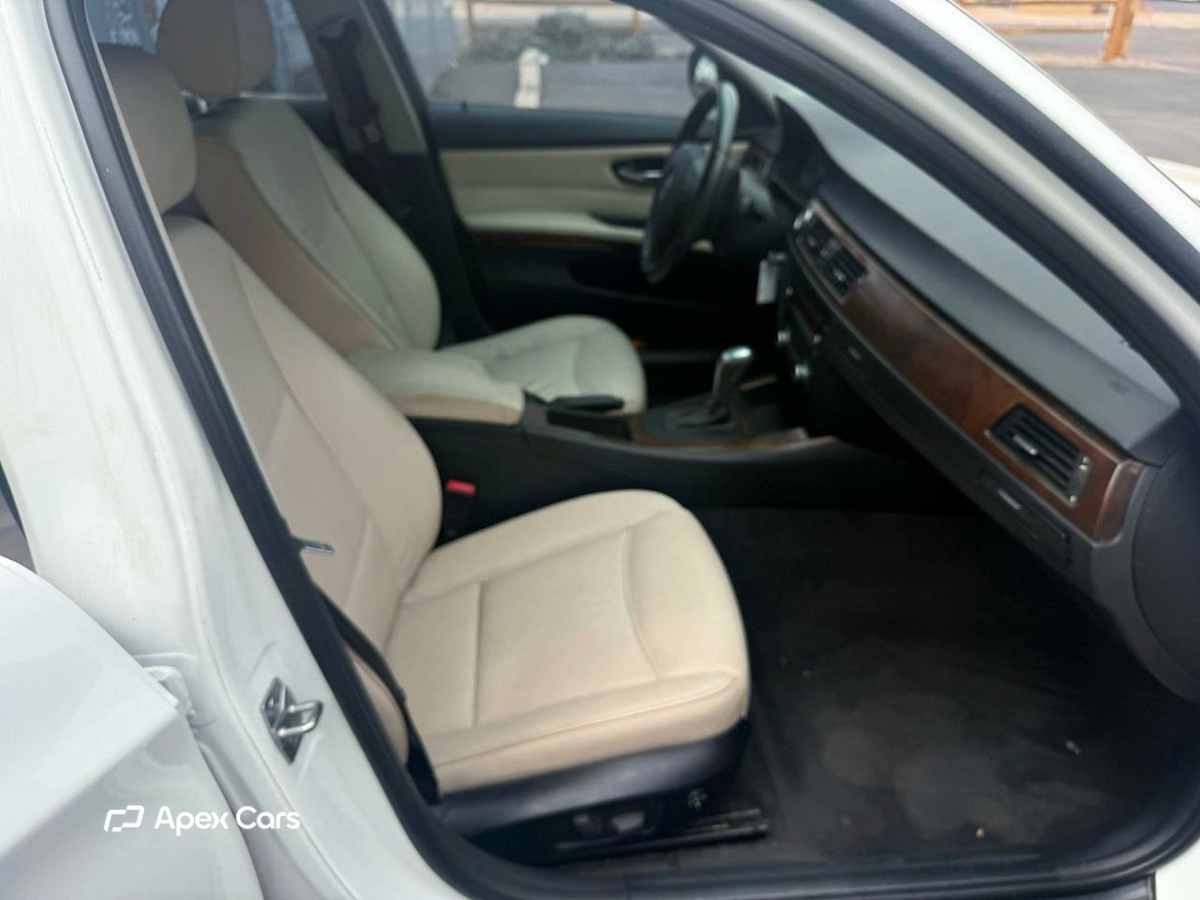 BMW Series 3 2011