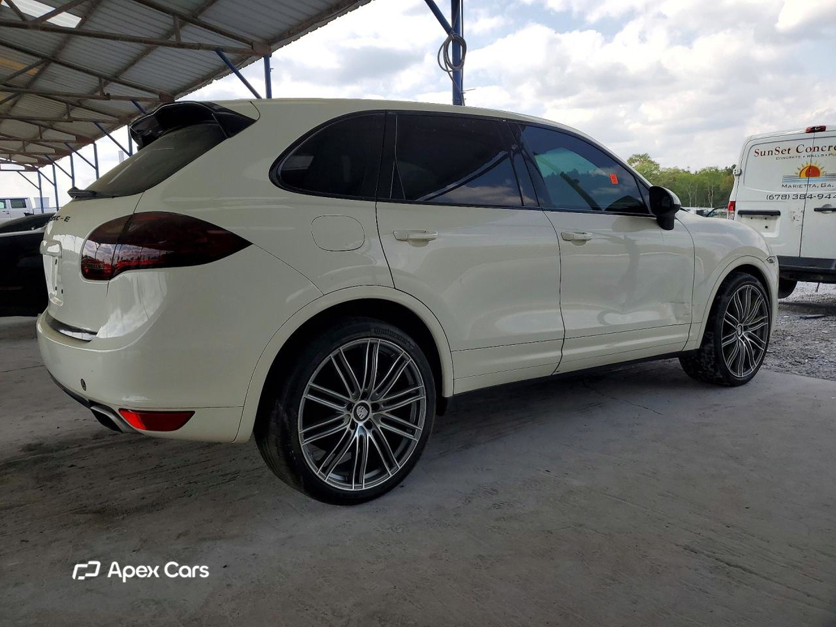 Porsche Cayenne 2011