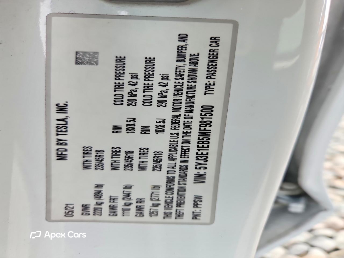 Tesla Model 3 2021