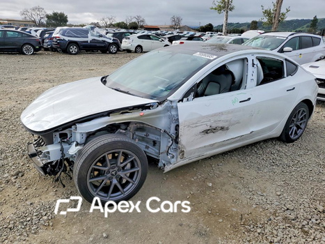 Tesla Model 3 2022 - Image 1 of 13