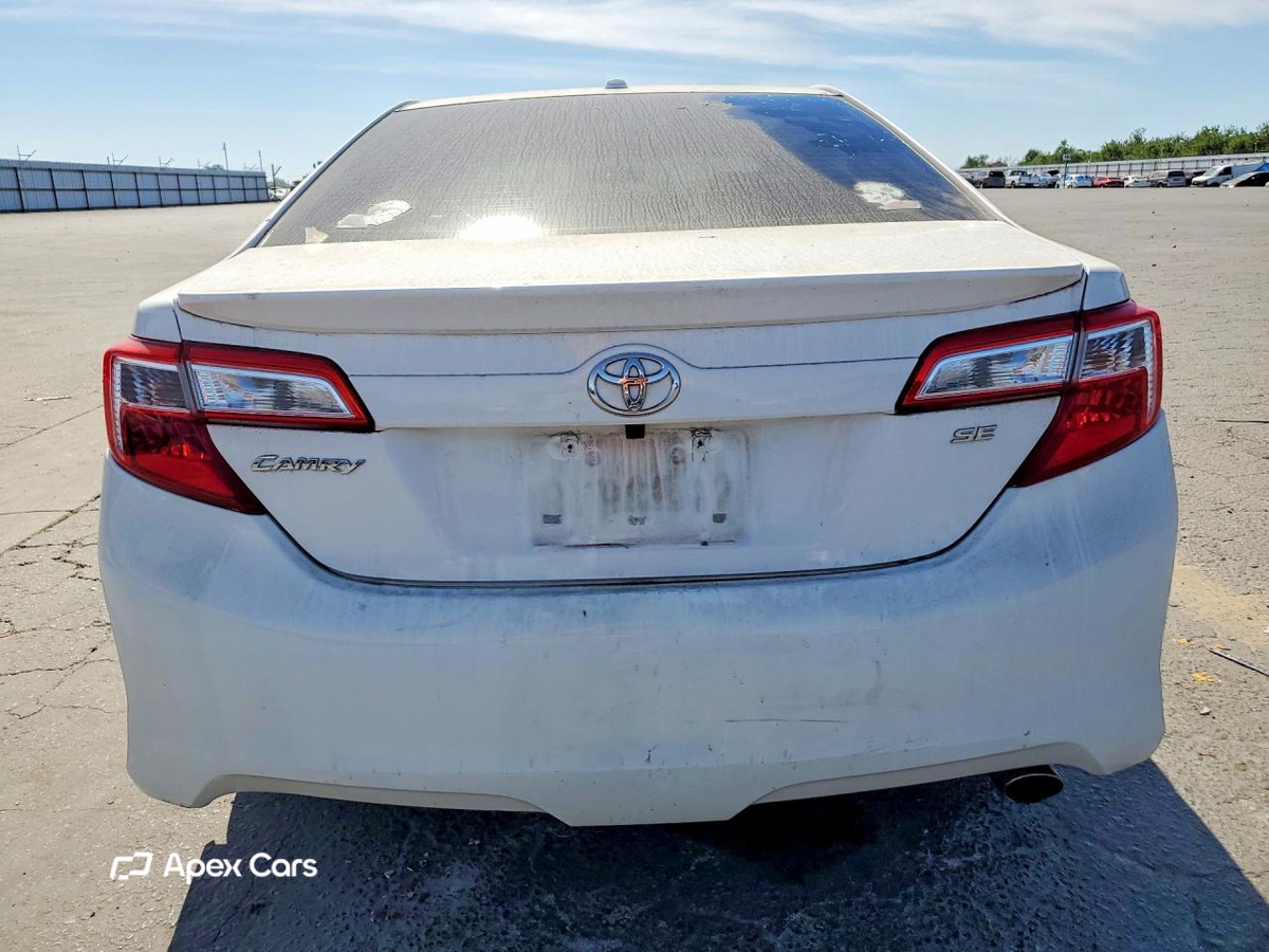 Toyota Camry 2012