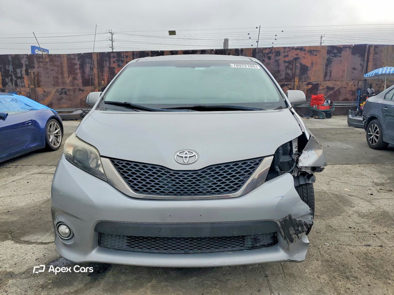 Toyota Sienna 2012