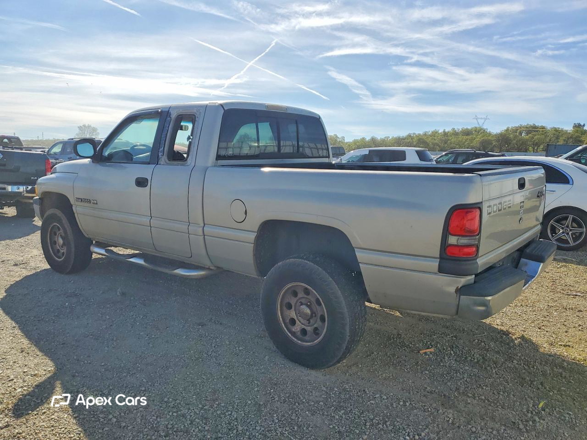 Dodge RAM 2000