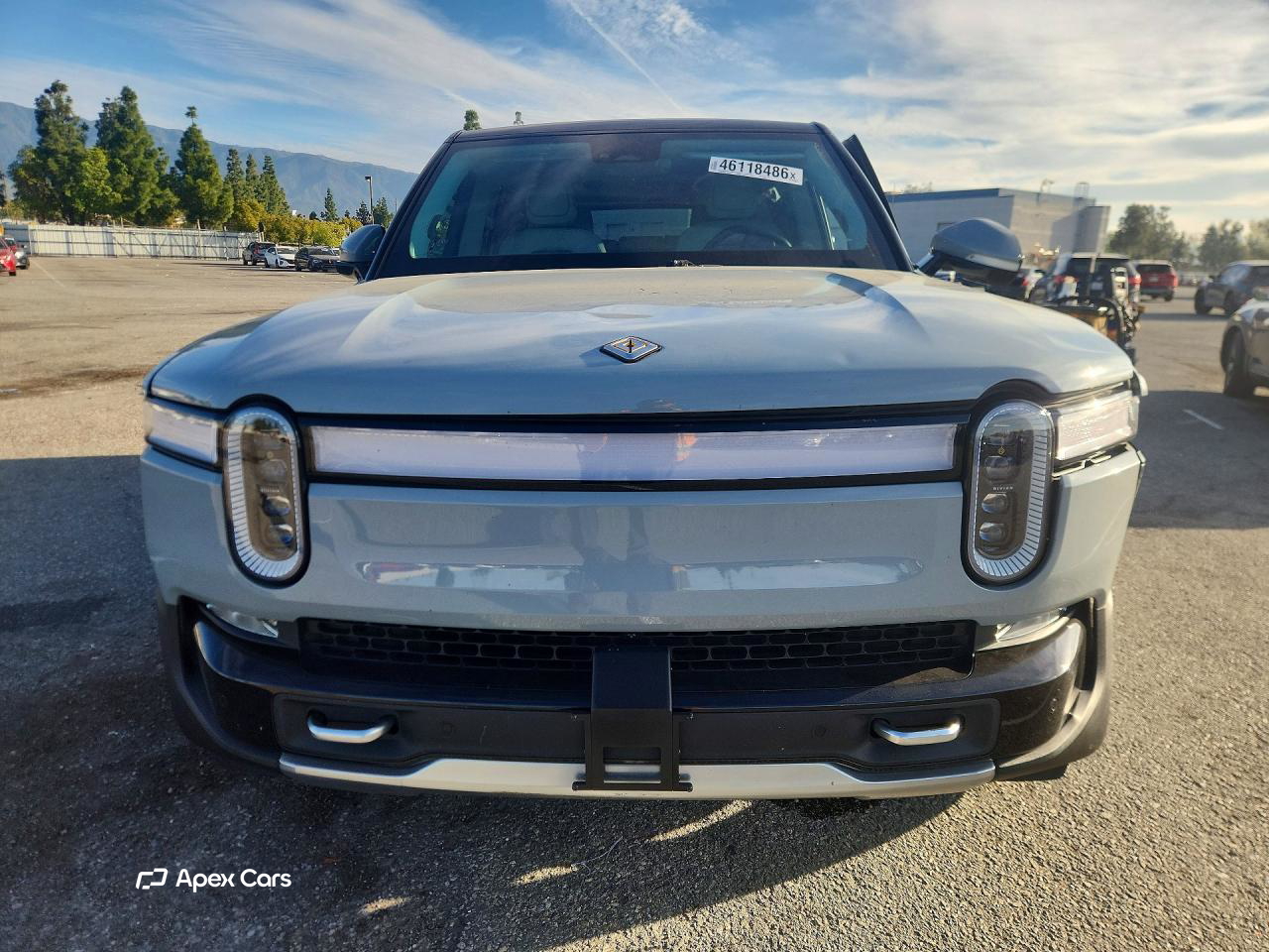 Rivian R1S 2023